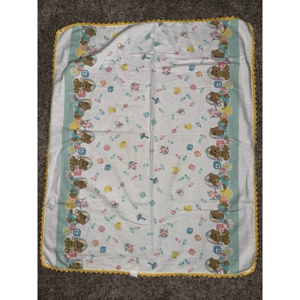 2 Riegel Receiving Blankets Teddy Beddy Bear‎ Edges Crochet *read* 1980's